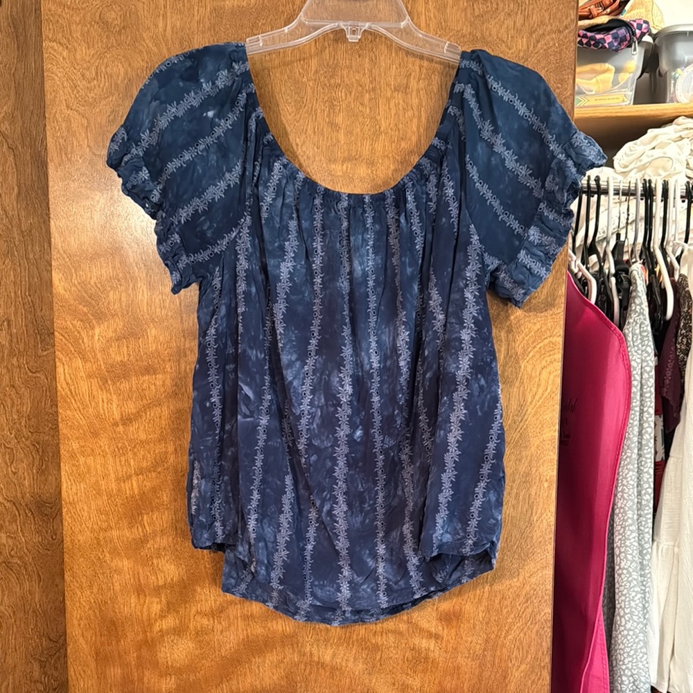 Knox Rose Blue Top